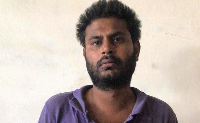 दिल्‍ली : मोमोज मांगने पर बच्चे को नहर में फेंका, हत्या के आरोप में पिता गिरफ्तार