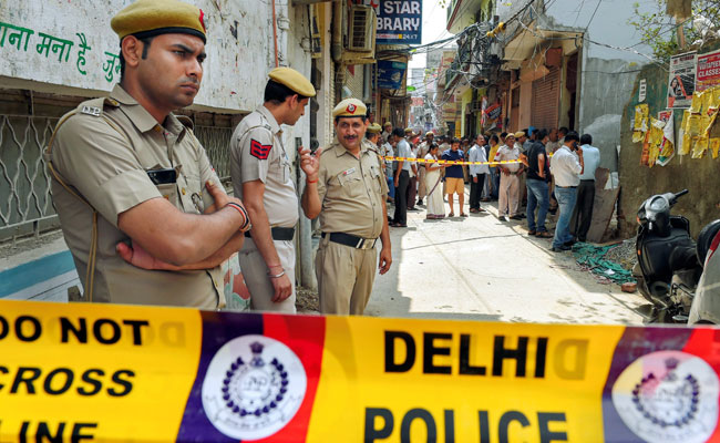 Police Question 4 After Delhi Sanitation Worker Dies While Cleaning Sewer