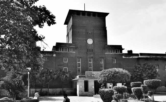Delhi University Announces Deadline To Fill Exam Forms For Law
