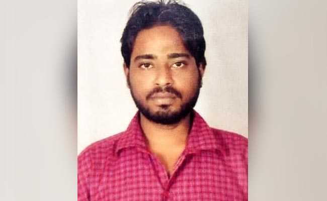 दिल्ली में बदमाशों ने तलवार और चाकू से एक शख्स को मौत के घाट उतारा