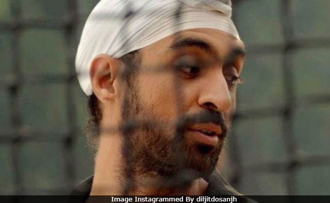 <i>Soorma</i>: 'Akshay Kumar Is A Star' - No Comparisons Please, Says Diljit Dosanjh