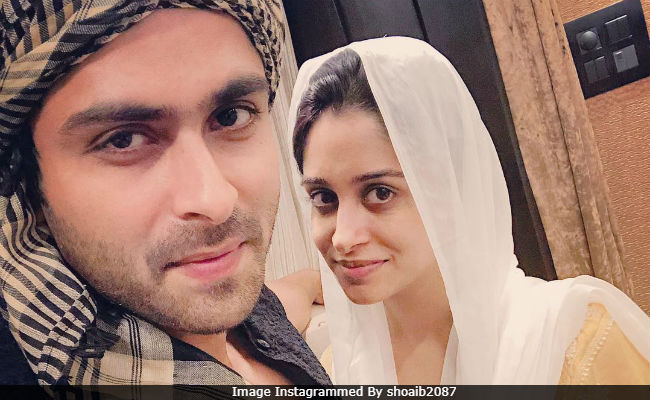 Dipika Kakar Celebrates First Ramzan With Shoaib Ibrahim After Wedding. Their Pic Is Trending