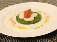 Lasooni Palak with Tofu and Makhani Gravy