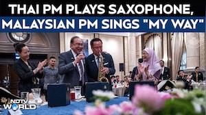 Viral Video | Thai PM Plays Saxophone, Malaysian PM Performs "My Way" During Official Lunch