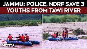 Jammu Police, NDRF Rescue 3 Youths Stranded In Swollen Tawi River