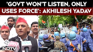 Jantar Mantar Protest | Akhilesh Yadav Slams Centre Over Police Action on Students