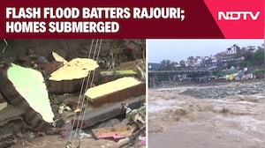 River Overflows, Families Forced to Take Shelter on Roofs
