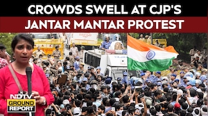CJP Protest | Cockroach Janta Party Protest Intensifies Near Parliament In Delhi