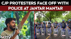 CJP Members Face-Off With Police As Protests Continue At Jantar Mantar
