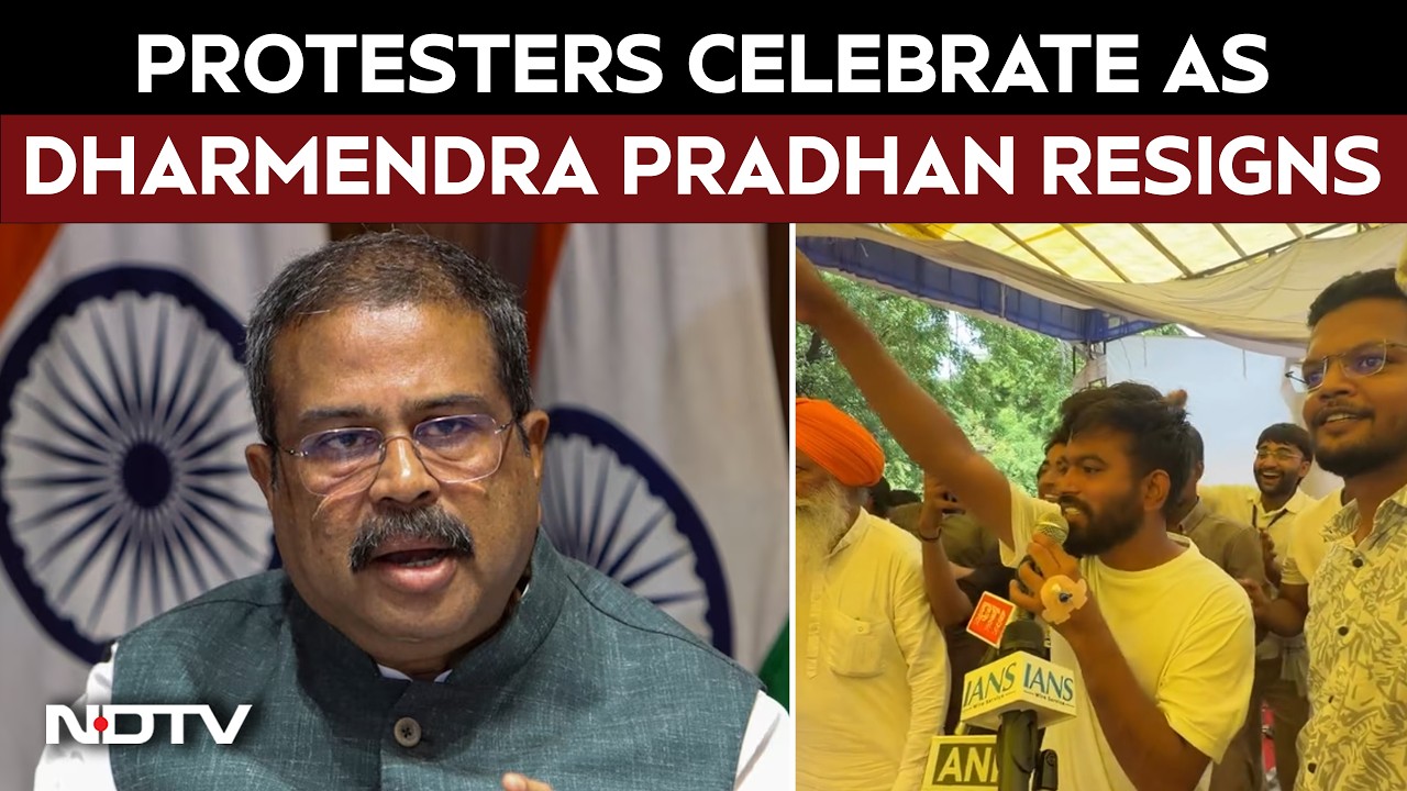 Jantar Mantar News | Protesters Celebrate As Dharmendra Pradhan Resigns As Education Minister