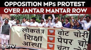 Priyanka Gandhi, Opposition MPs Protest At Parliament Over Jantar Mantar Incident