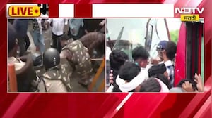Madhya Pradesh|Bhopal मध्ये शेतकऱ्यांचं आंदोलन, मुख्यमंत्र्यांच्या निवासस्थानाकडे शेतकऱ्यांचा मोर्चा