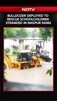 Maharashtra Rains | Bulldozer Deployed To Rescue Schoolchildren Stranded In Nagpur Rains
