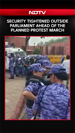 Parliament Protests | Security Tightened Outside The Parliament Ahead Of CJP's Planned Protest March