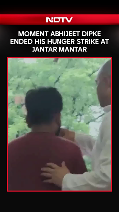 Moment When CJP Leader Abhijeet Dipke Ended His Hunger Strike At Jantar Mantar
