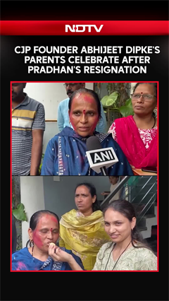 CJP Founder Abhijeet Dipke's Parents Celebrate After Dharmendra Pradhan's Resignation