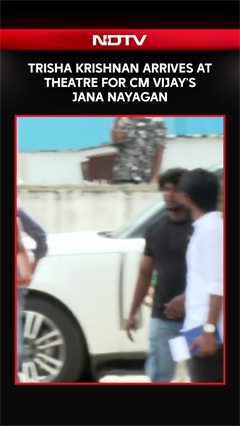 Trisha Krishnan Arrives At Theatre For CM Vijay's Jana Nayagan