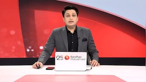 दिल्ली : जंतर-मंतर में फिर हंगामा, लाठीचार्ज के साथ-साथ आंसू गैस के गोले भी छोड़े गए