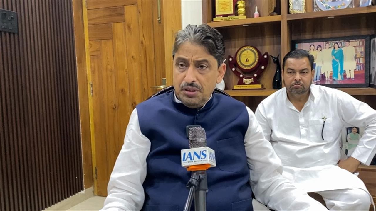 "आजम खान से दुश्मनी है तो बच्चों को सजा क्यों?" इमरान मसूद को आया गुस्सा