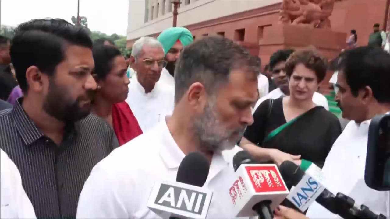 मुझे संसद में बोलने नहीं दिया गया : राहुल गांधी का बड़ा आरोप