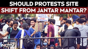 Supreme Court Seeks Centre's Reply On Plea Seeking Alternative To Jantar Mantar As Protest Site