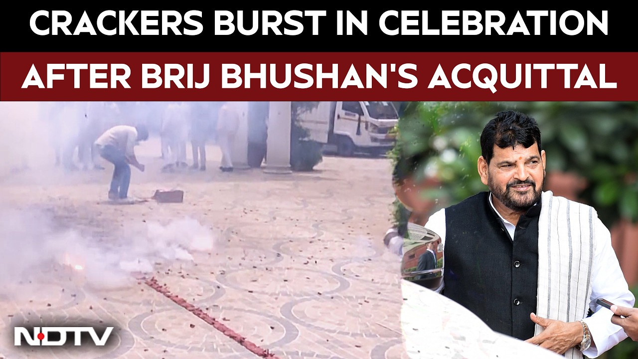 Brij Bhushan |Crackers Burst At Brij Bhushan&rsquo;s House After Acquittal In Wrestlers' Harassment Case