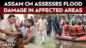 Assam Floods | CM Himanta Visits Flood-Hit Sivasagar, Charaideo, Meets Affected Families