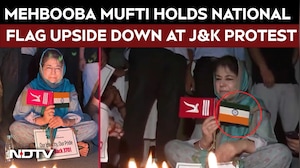 Mehbooba Mufti Holds Indian Flag Upside Down at Srinagar Protest, Sparks Outrage