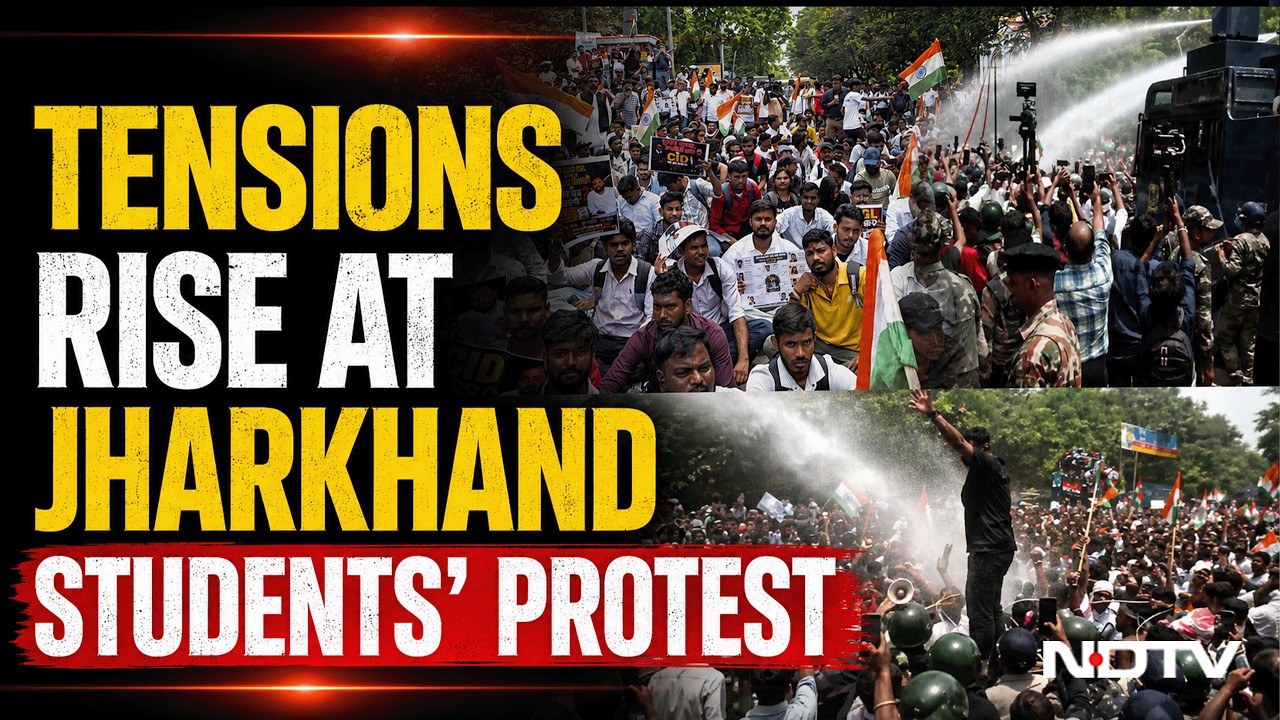 Jharkhand Protest News | Chaos Erupts During Jharkhand Students' Protest, Police Use Water Cannons