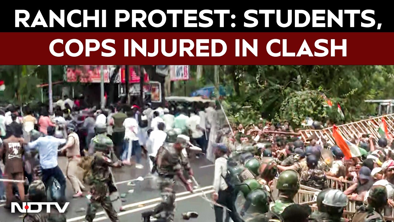 Jharkhand Student Protest Escalates: Water Cannons, Lathicharge Used