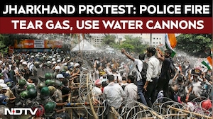 Jharkhand Student Protest: Police Fire Tear Gas, Use Water Cannons On Job Aspirants Near Assembly