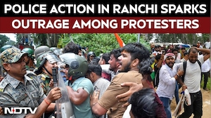 Police Resort To Lathicharge During Assembly Gherao, Students Allege Injuries