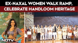 Former Women Naxals Walk Ramp In Raipur, Celebrate Chhattisgarh's Handloom Heritage