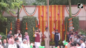 BJP National President Nitin Nabin Hoists Tricolour at Party HQ on 80th Independence Day