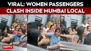 Mumbai Local Fight Video: Women Passengers Clash Inside Andheri-Virar Train