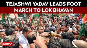 RJD's Tejashwi Yadav Leads Patna March Against Paper Leaks, Unemployment