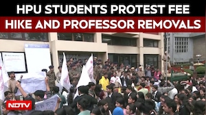 HPU Students Protest Fee Hike, Demand Rollback Of Increased Charges And Professor Removals