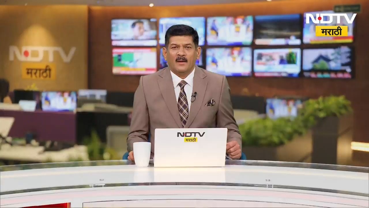 पुण्यातील आदिवासी विद्यार्थ्यांची प्रकृती खालवल्यानंतर Supriya Sule यांचा Video Call