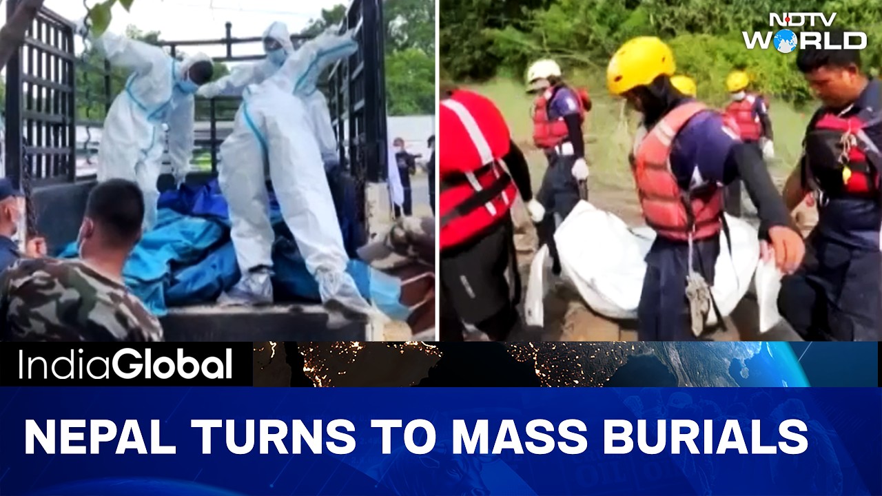 Nepal Starts Burial Of Flooding Victims In Temporary Graves