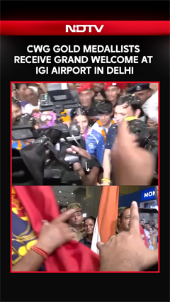 CWG Gold Medallists Receive Grand Welcome At IGI Airport In Delhi