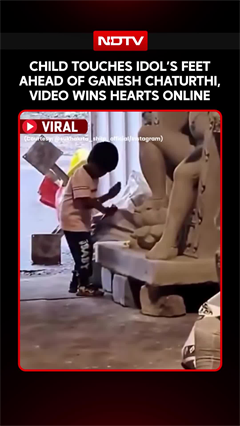 Child Touches Ganesh Idol&rsquo;s Feet, Heartwarming Video Wins Hearts Online