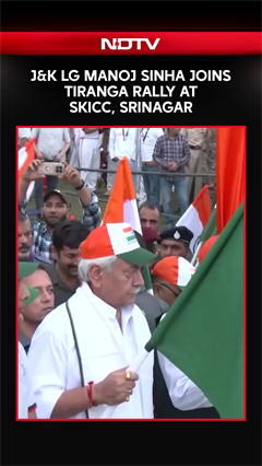 Video: Jammu and Kashmir Lieutenant Governor Manoj Sinha Joins Tiranga Rally At SKICC Srinagar