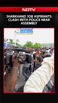 Jharkhand Protest: Police Fire Tear Gas, Use Water Cannons On Job Aspirants Near Assembly