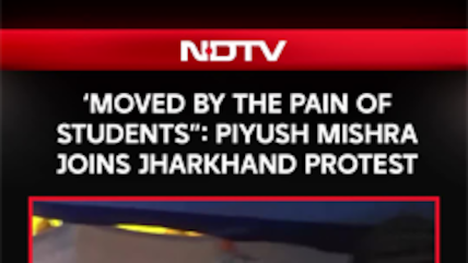 "Their Pain Brought Me Here": Actor Piyush Mishra Joins Jharkhand Student Protests