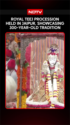Royal Teej Procession In Jaipur Showcases 300-Year-Old Tradition
