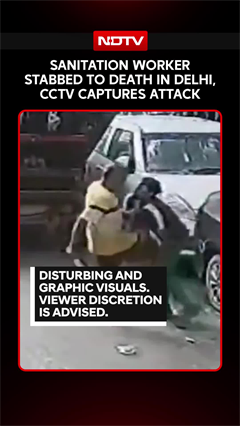 On Camera, Delhi Sanitation Worker Stabbed To Death, Colleagues Stage Protest