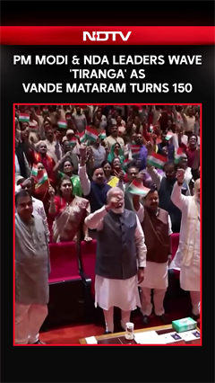 PM Modi And NDA Leaders Wave The 'Tiranga' at 'Mangal Milan' to Mark 150 Years of 'Vande Mataram'