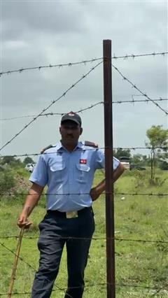 बारामती में बड़ा विमान हादसा: लैंडिंग के समय रनवे के पास गिरा ट्रेनिंग विमान