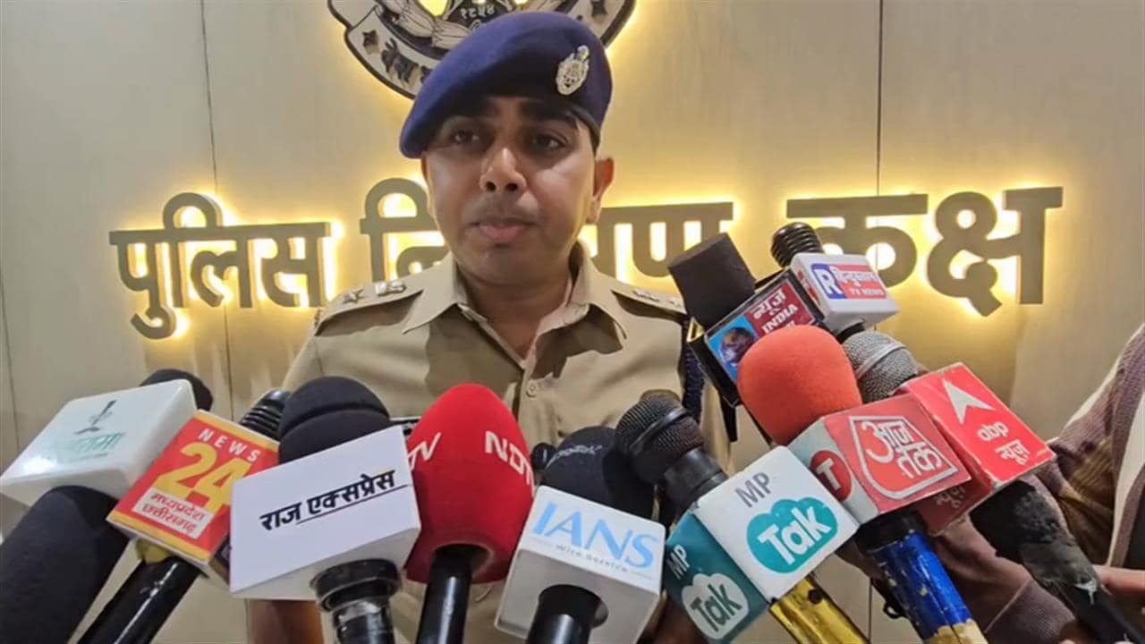 फर्जी IAS बनकर महिलाओं को फंसाता था संजय, शादी और नौकरी के नाम पर लाखों की ठगी