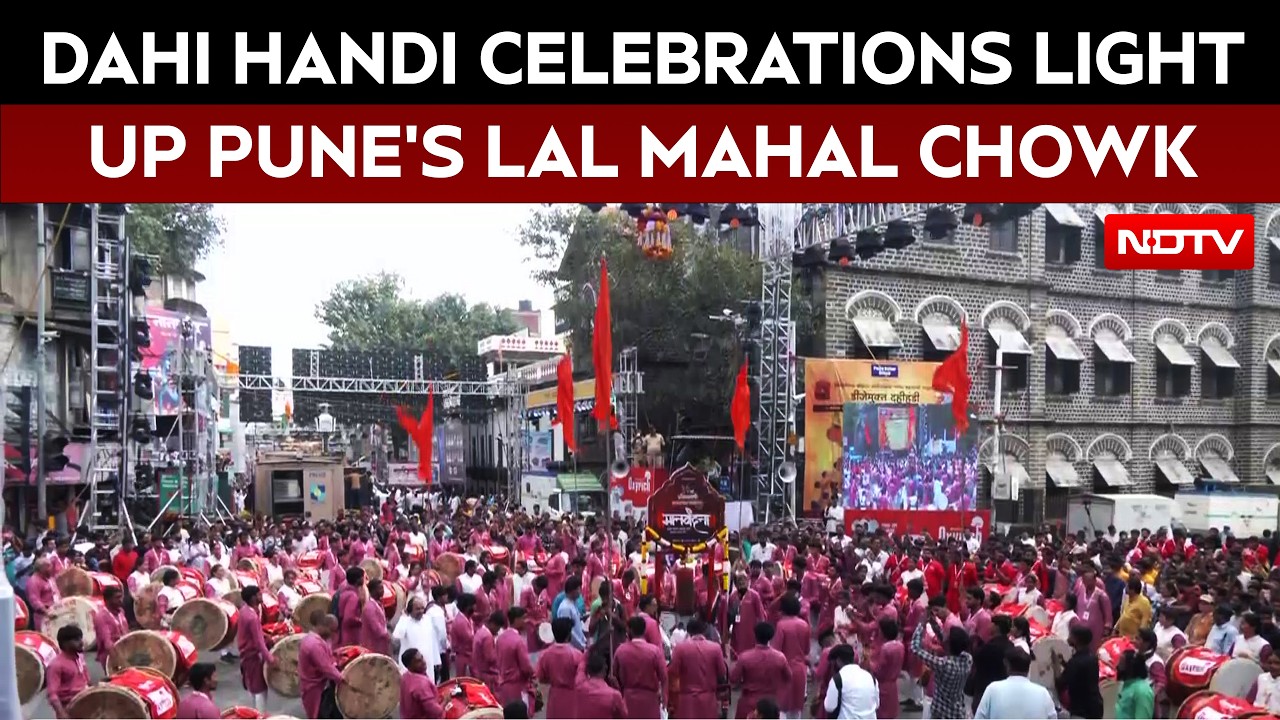 Dahi Handi Celebrations Light Up Pune's Lal Mahal Chowk